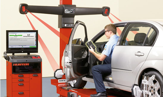 Hunter Wheel Alignment Machine | Jeno's Auto Service